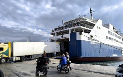 The Ultimate Guide to Greek Island Hopping: Best Times by Season and Archipelago